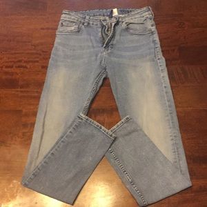 Men’s H&M blue jeans